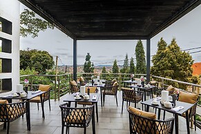 Hotel Noesis