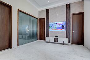 Nirvana Hotel & Banquet