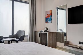 Nirvana Hotel & Banquet