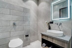 Nirvana Hotel & Banquet