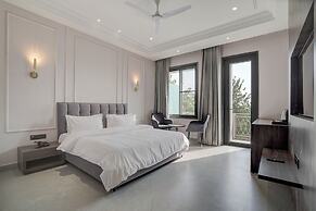 Nirvana Hotel & Banquet