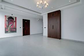 Nirvana Hotel & Banquet