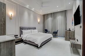 Nirvana Hotel & Banquet