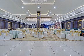 Nirvana Hotel & Banquet