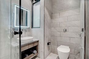 Nirvana Hotel & Banquet