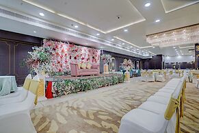 Nirvana Hotel & Banquet