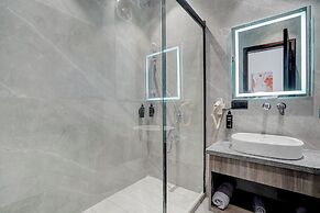 Nirvana Hotel & Banquet