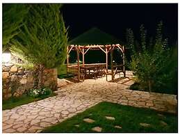 Sofra e Shpatit Hotel