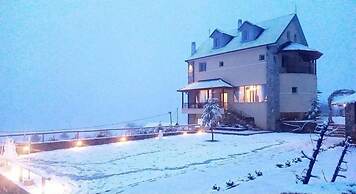 Sofra e Shpatit Hotel