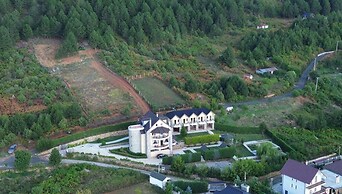 Sofra e Shpatit Hotel