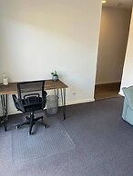 Modern Highton Hideaway Quiet Townhouse Comfort