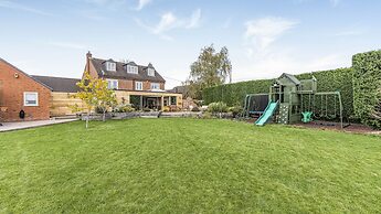 2 Mere Pits Cottages