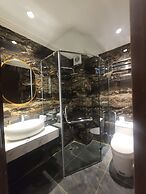 Maya Central Hotel & Spa