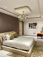 Sujimoto luxury