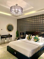 Sujimoto luxury