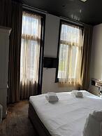 S&A Vondel Park Hotel