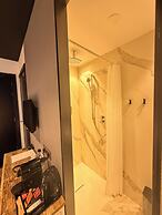 S&A Vondel Park Hotel