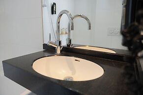 S&A Vondel Park Hotel