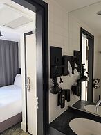 S&A Vondel Park Hotel