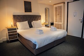 S&A Vondel Park Hotel
