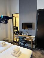 S&A Vondel Park Hotel