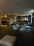 S&A Vondel Park Hotel