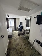 S&A Vondel Park Hotel