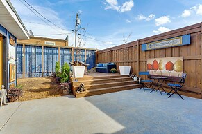 'arboco' Downtown Murphy House w/ Courtyard!