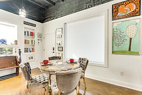 'arboco' Downtown Murphy House w/ Courtyard!