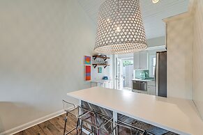 Walk to Beach & Dtwn Dining! Avalon Coastal Escape