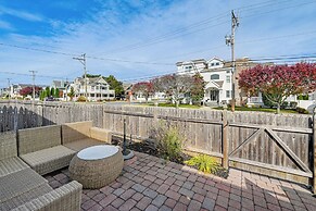 Walk to Beach & Dtwn Dining! Avalon Coastal Escape