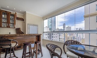 Apt w/ BBQ & Balcony, 450m From the Beach Sit1202