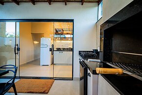 Casa DelMare Cond. com saída na praia
