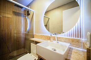 Casa DelMare Cond. com saída na praia