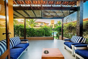 Casa DelMare Cond. com saída na praia