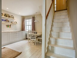 8 Mariners Terrace