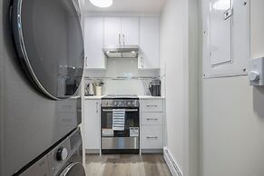 Sunny 1BR Detached Suite