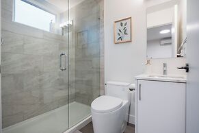 Sunny 1BR Detached Suite
