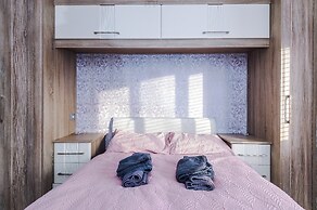 Modern 3-Bed - Near Etihad & City Centre