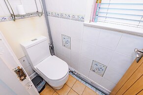 Modern 3-Bed - Near Etihad & City Centre