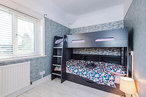Modern 3-Bed - Near Etihad & City Centre