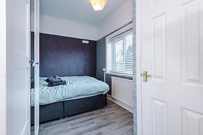 Modern 3-Bed - Near Etihad & City Centre