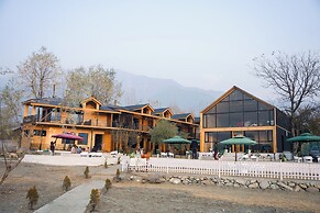 Jade River Resort By D'Foy