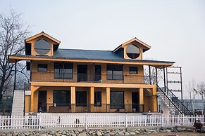 Jade River Resort By D'Foy