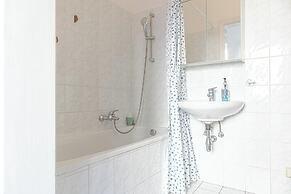 Cozy 2BR Apt Near Vienna Center