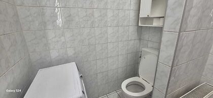 Comfortable 2BR Apt Near Vienna Center