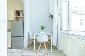 Stylish 1BR Apartment In Vienna Center