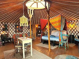 2 Cuori e 1 Yurta Glamping in Toscana
