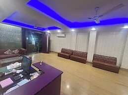 Hotel 82 Inn
