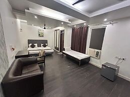 Hotel 82 Inn